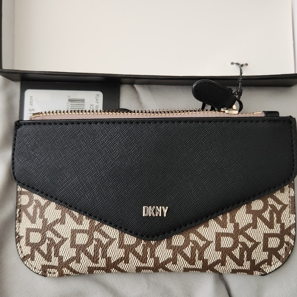 NWT DKNY Flap Boxed Wallet - Picture 3 of 7